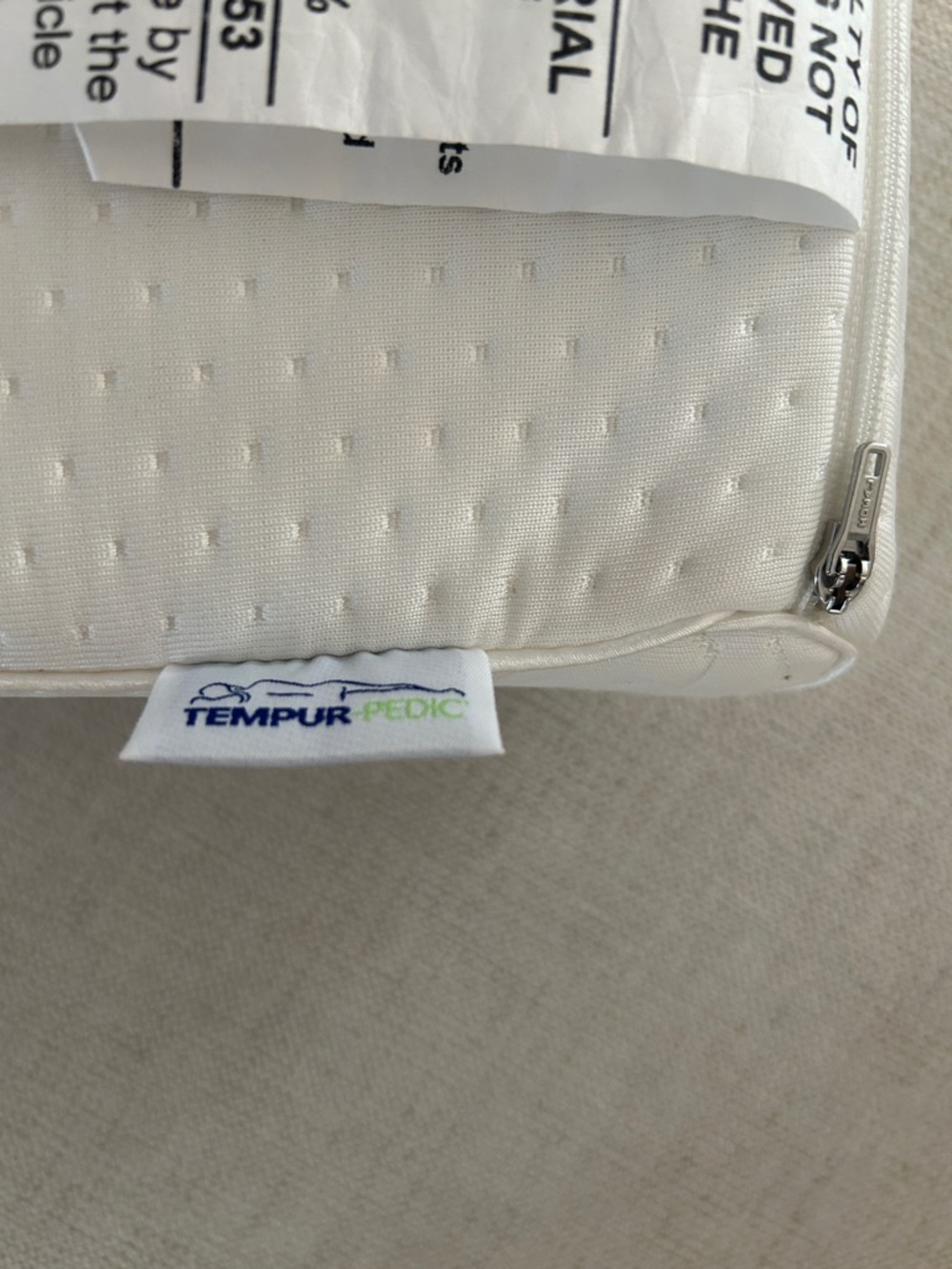 TEMPUR-Pedic Neck Pillow, Standard Medium, NWT Open box - Picture 5 of 9
